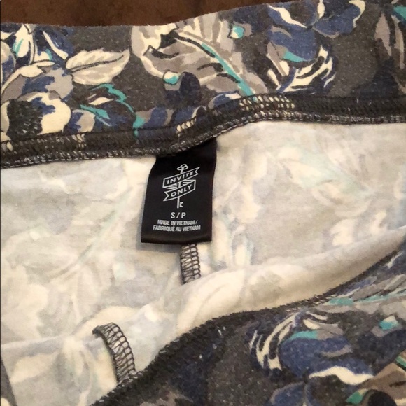 Leggings - Picture 2 of 3